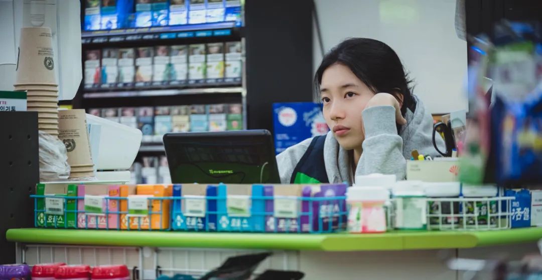 想学《寄生虫》，可惜功败垂成