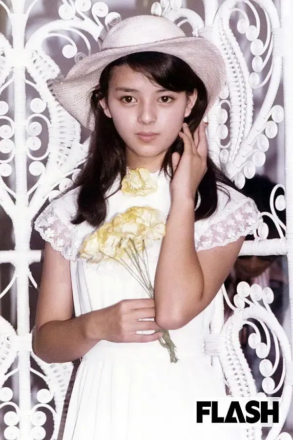 她是昭和顶级美人，美貌惊为天人！63岁至今未婚，优雅爆棚