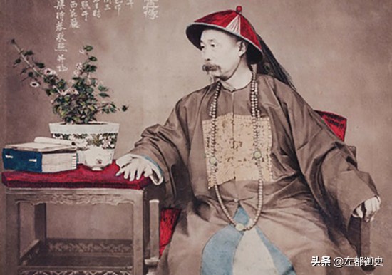 简述清代的捐纳制度，以及不同职务的官方指导价格
