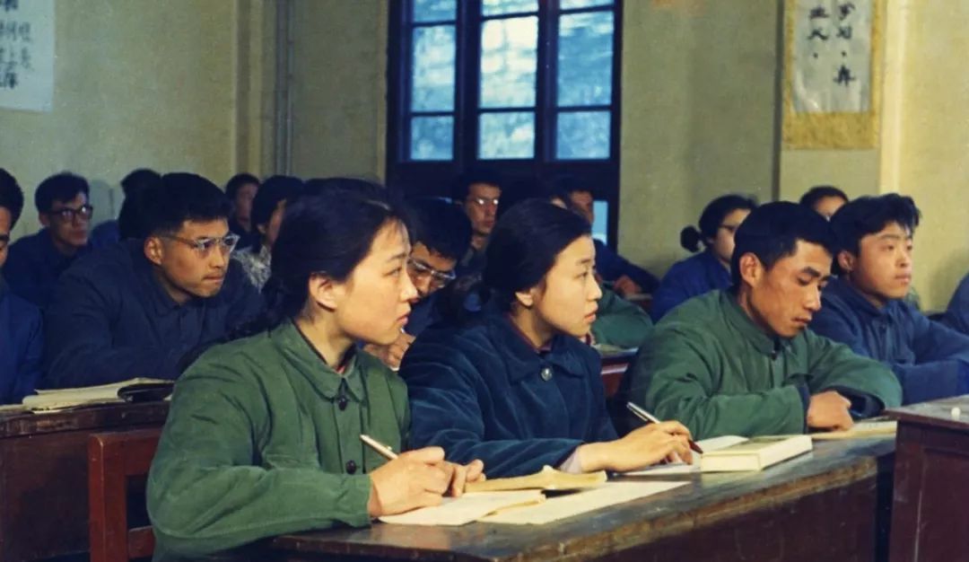 1983年，因高考交白卷被判入狱15年的张铁生，出狱后竟成亿万富翁