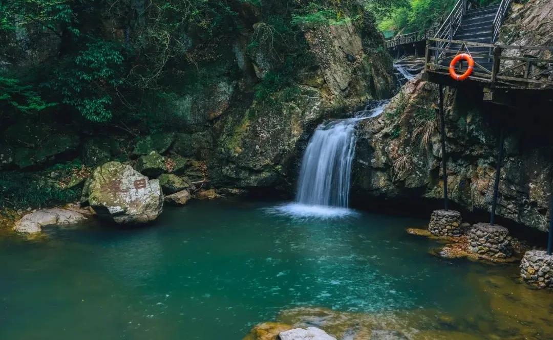 西九华山景区闭园公告