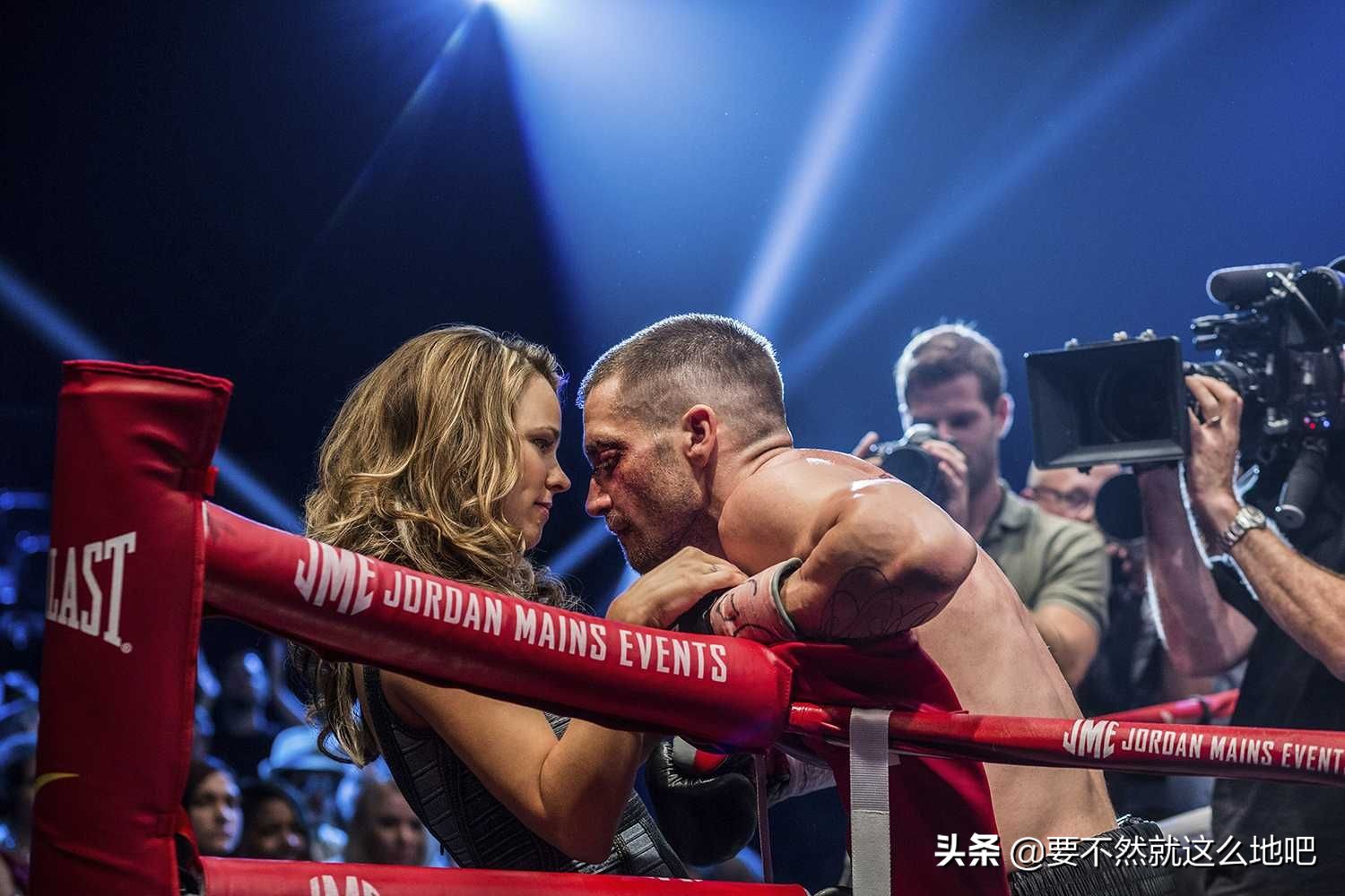 《铁拳》:一部献给男人的拳击电影,出拳刚猛,但脚步有点凌乱