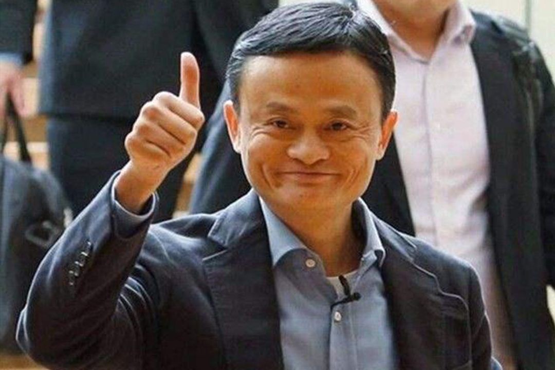 “对钱不感兴趣”的马云高位套现1000亿，情怀已死，潦草收场？