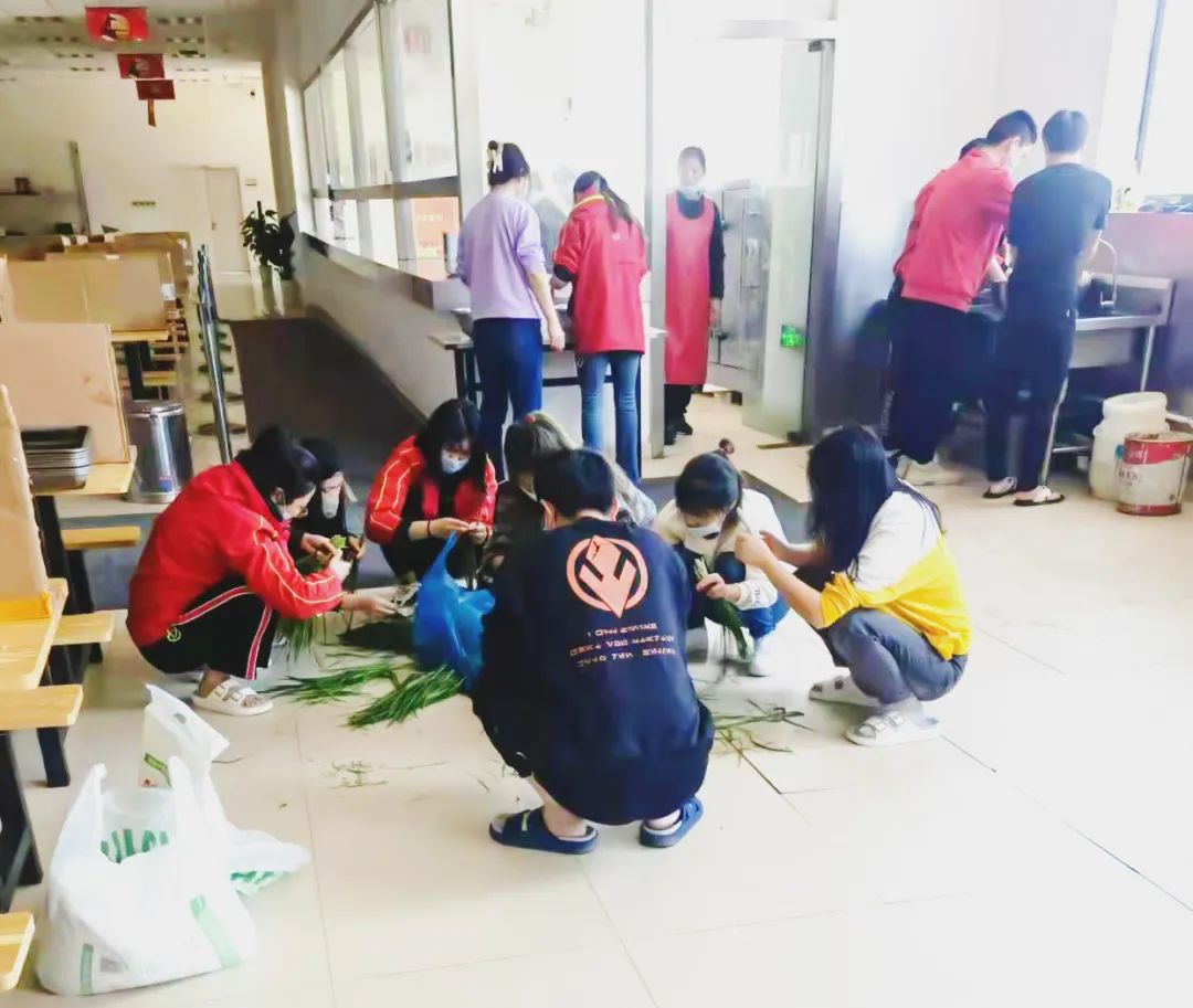 4人+40台机器人，疫情下的百世供应链保卫战