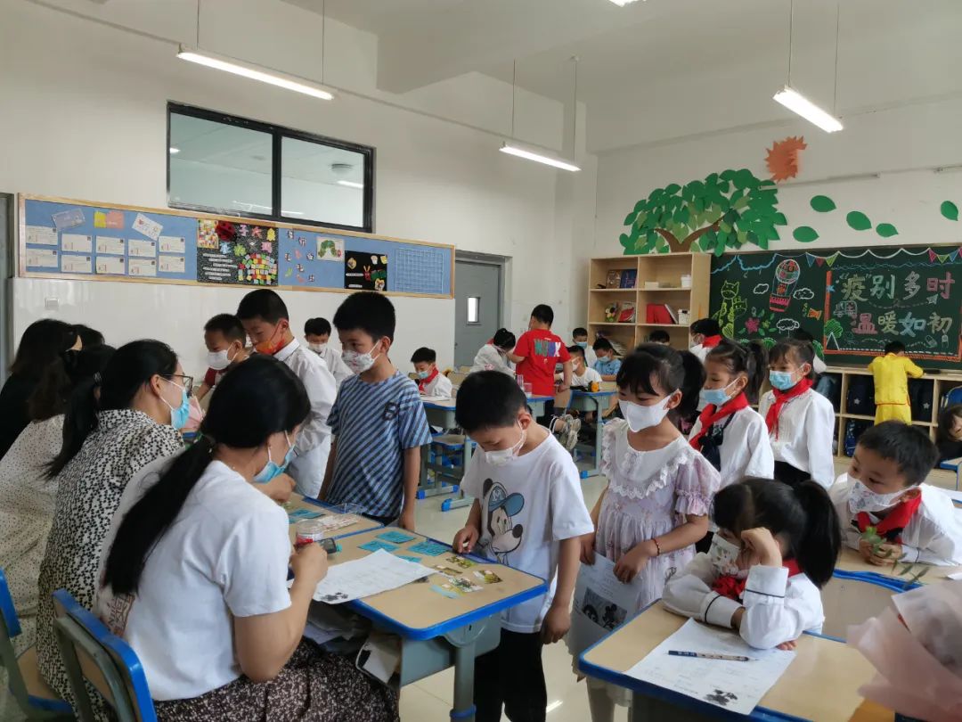 郑州航空港区实验小学：“双减”在行动(图1)