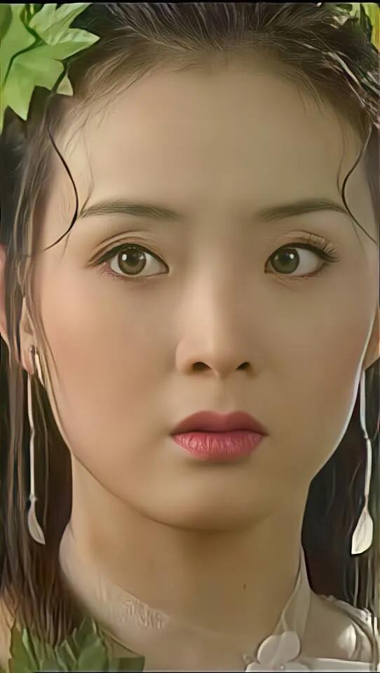 王艳的颜值巅峰，白飞飞太美了