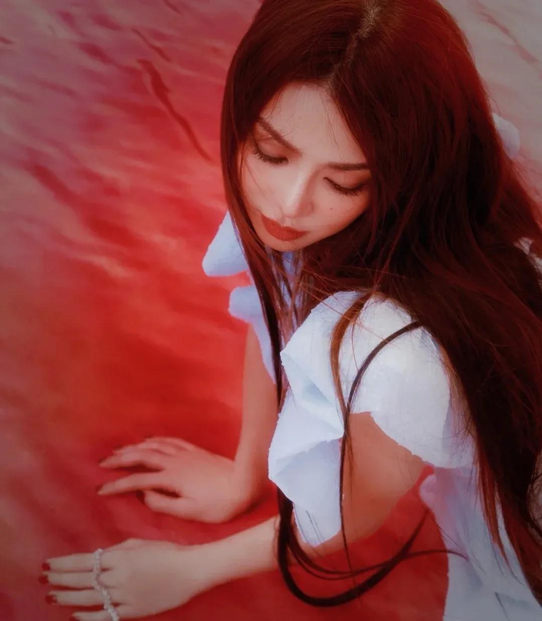 薛凯琪‖原来40岁可以长成这样，20岁的小哥哥都心动了