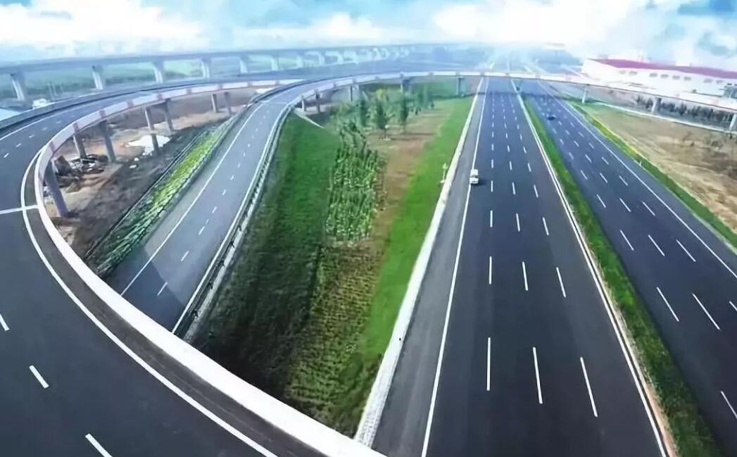 成都将再添一条射线高速，双向8车道，预计在2024年建成通车