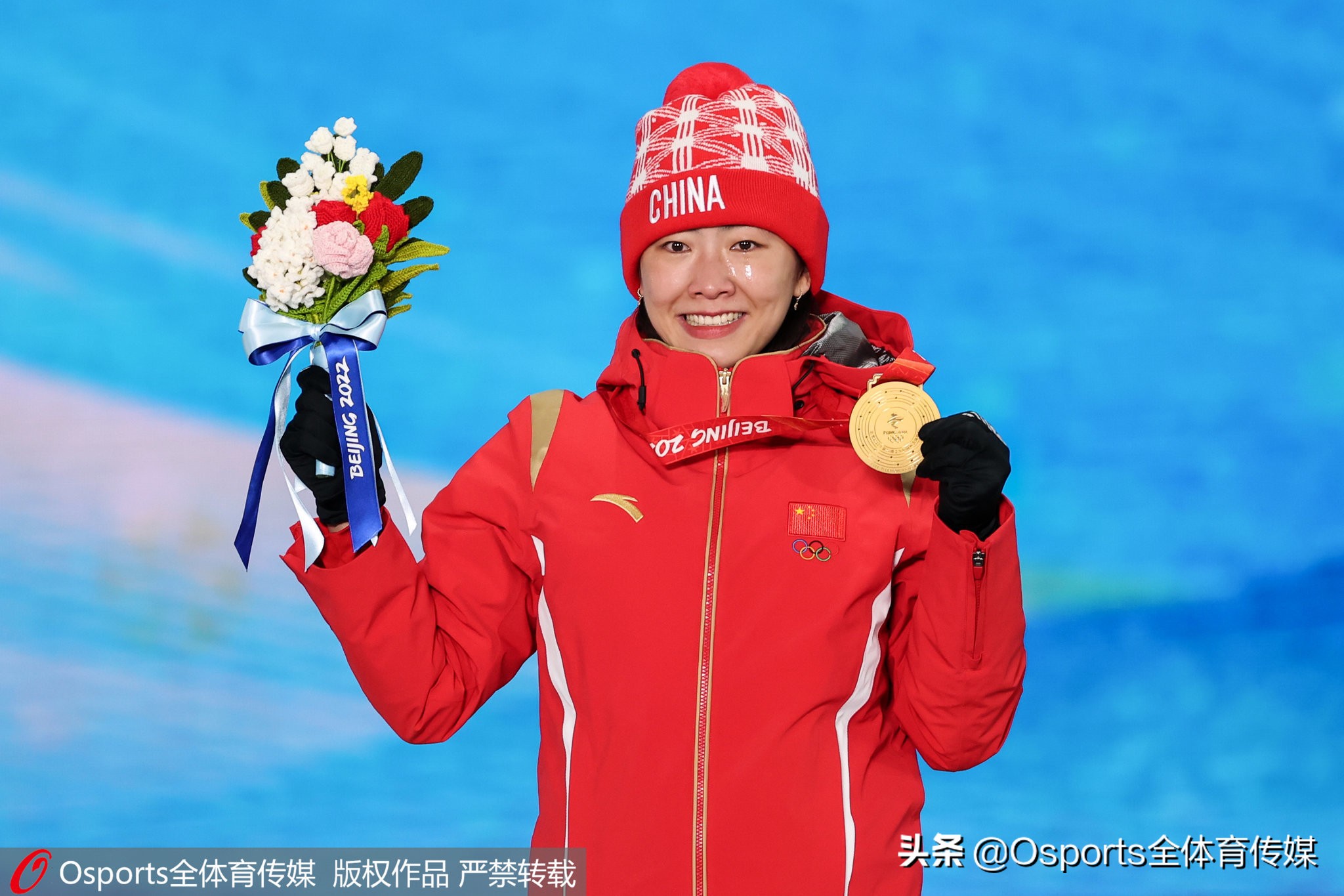 中国的奥运会冠军都有哪些人物(国际奥林匹克日来临，回顾北京冬奥会中国代表团奖牌榜)