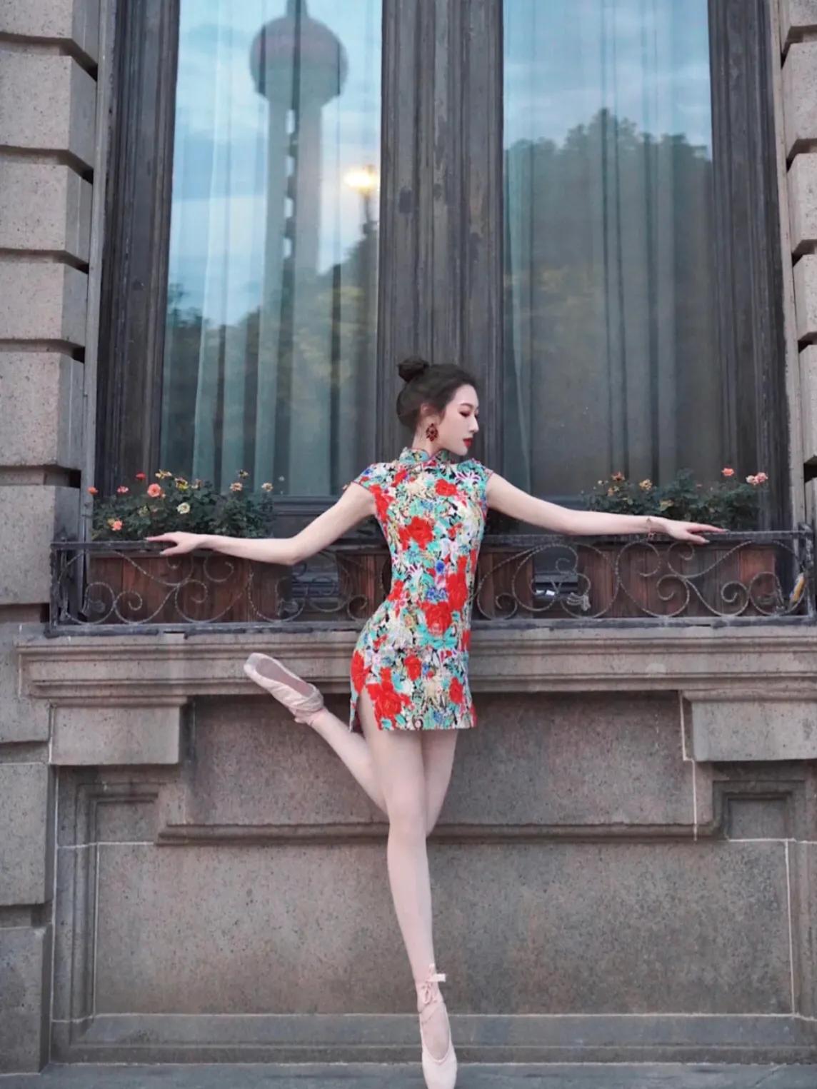 她是陈佩斯外甥女，毕业名校，办明星婚礼，产后住88万月子中心