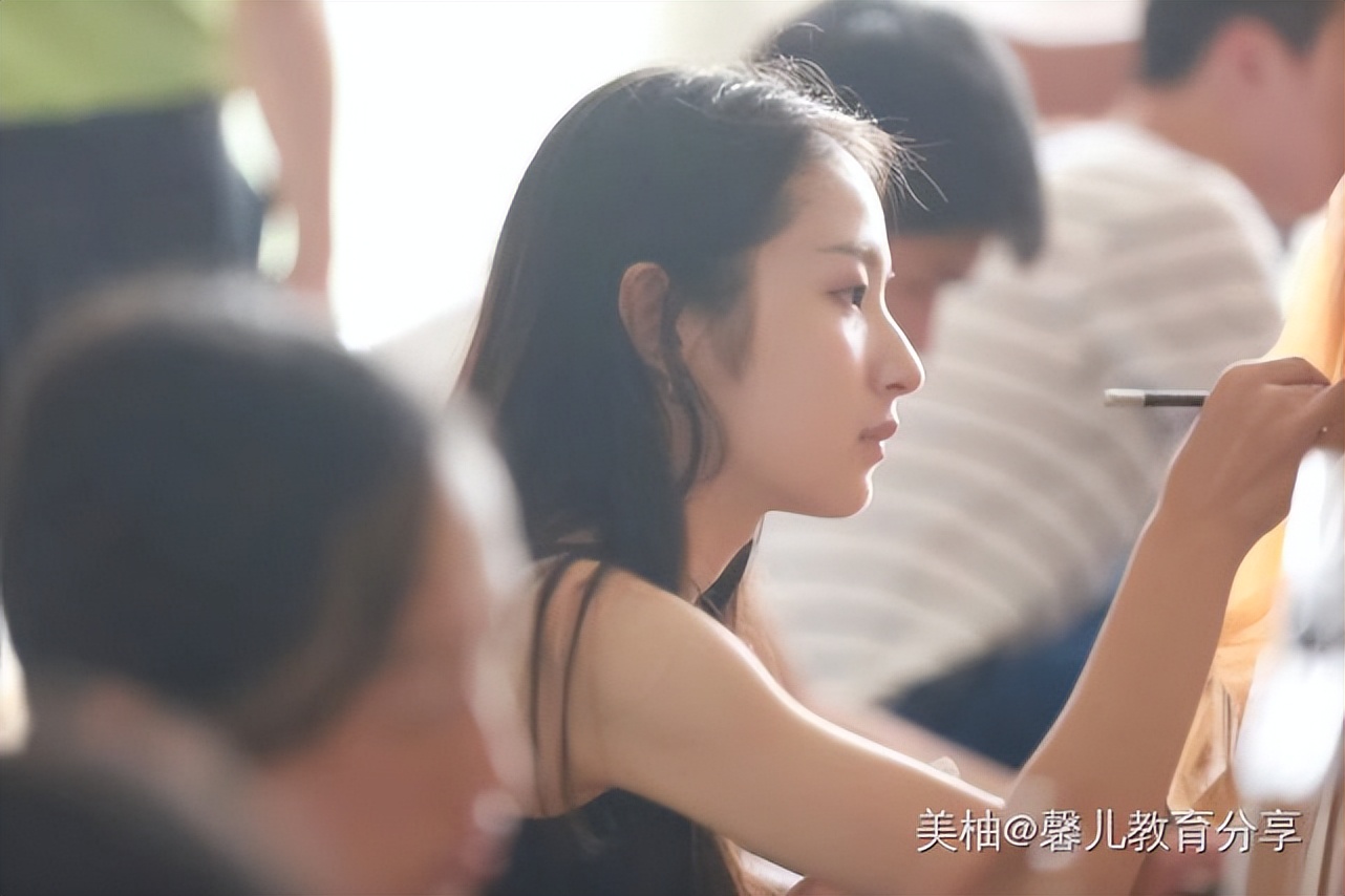 大学能谈恋爱吗（最好在大学阶段找对象）