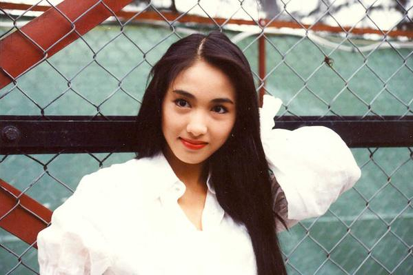 前半生波折后半生享福，嫁残疾富豪，13年后的黎姿才是人生赢家