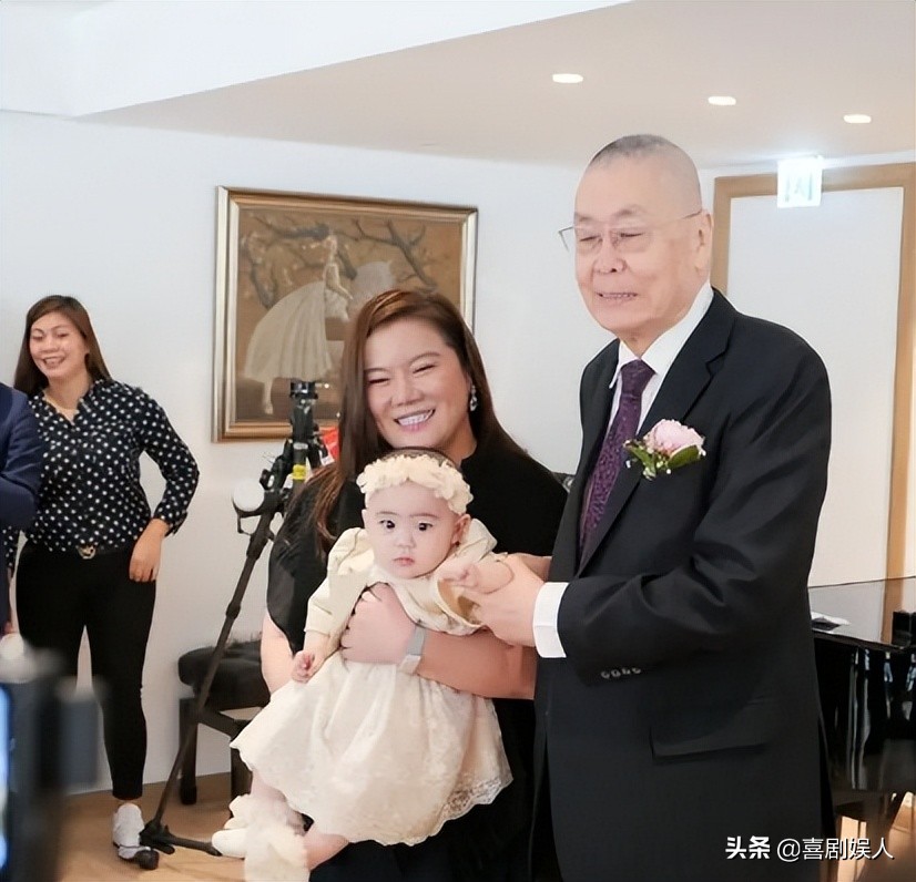 同样是老来得子，金士杰拼命拍戏不敢老，刘德华安享天伦之乐