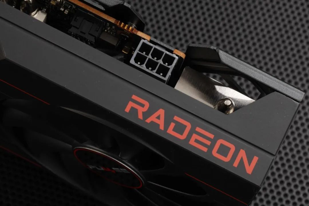 主流小钢炮的性价比之选！蓝宝石Radeon RX 6500XT 4G D6白金版OC显卡评测
