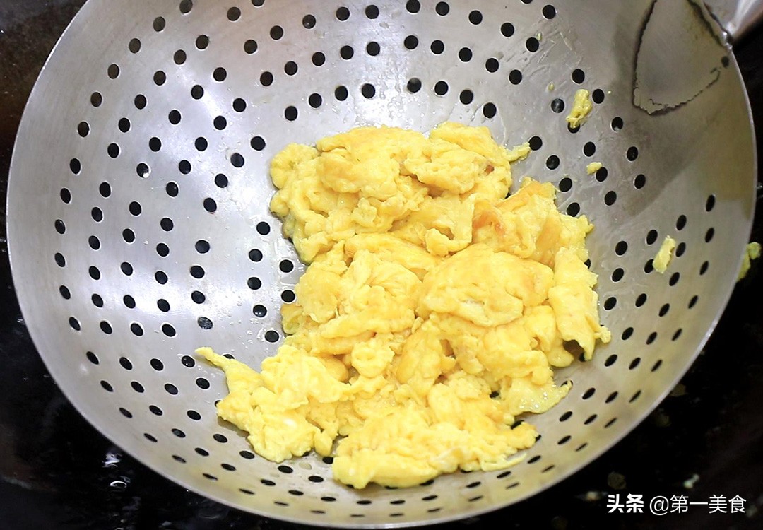 冬季干燥容易便秘，常给家人吃这6种食物，润肠通便，常吃又滋补