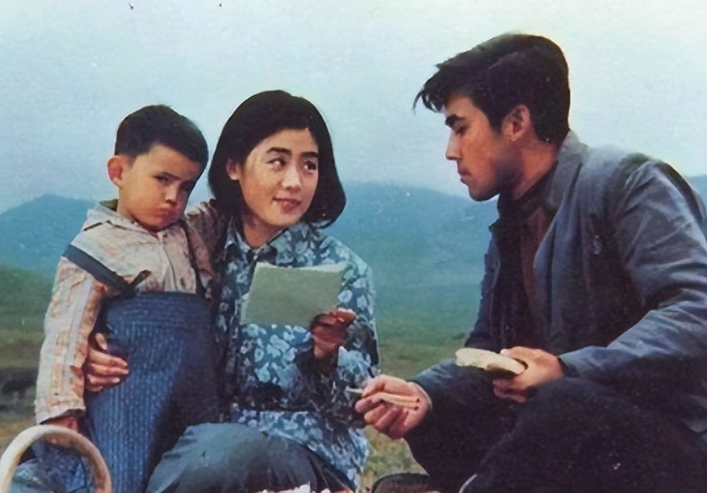 丛珊：19岁演女主，20岁火遍全国却遭排挤，如今60岁过得怎样？