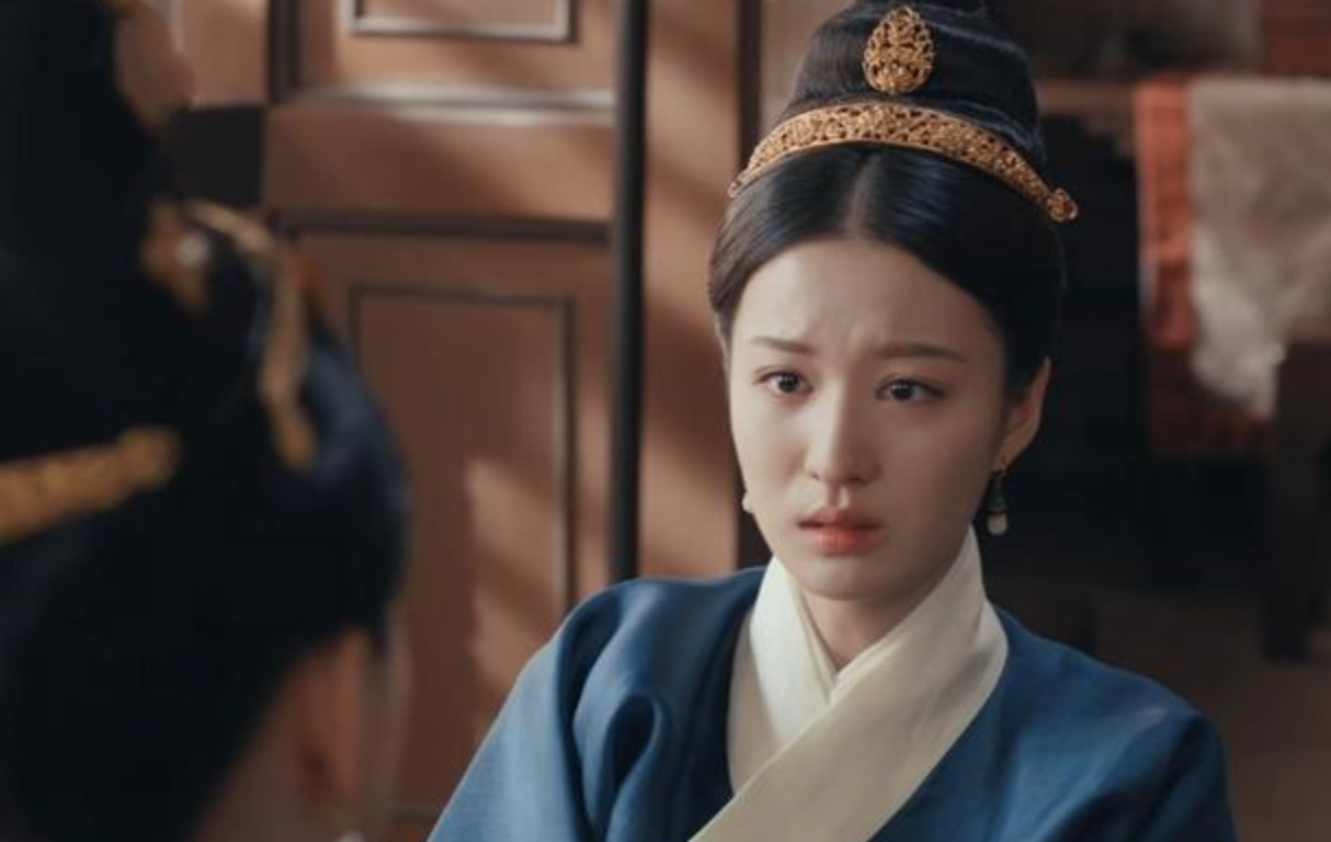 互联网美女真的太多了！杨幂身材大杀四方，赵今麦长大了这么美？