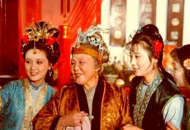 袭人和贾宝玉好了几年，为何不见怀孕？林黛玉的玩笑话道出了真相