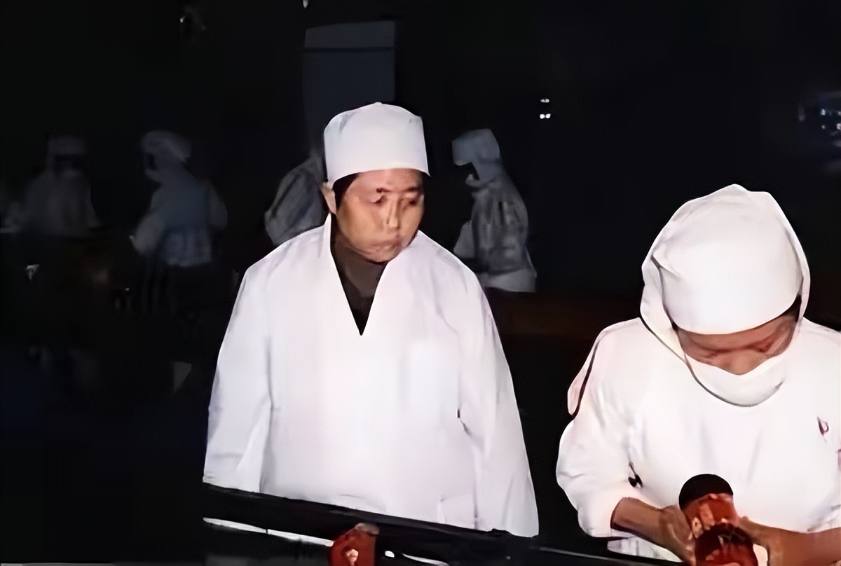 75岁的陶华碧：两个儿子，一个建烂尾楼，一个砸了“老干妈”招牌