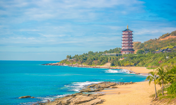 遇间旅游海南三亚十大景点推荐！这个夏天一起去拥抱碧海蓝天