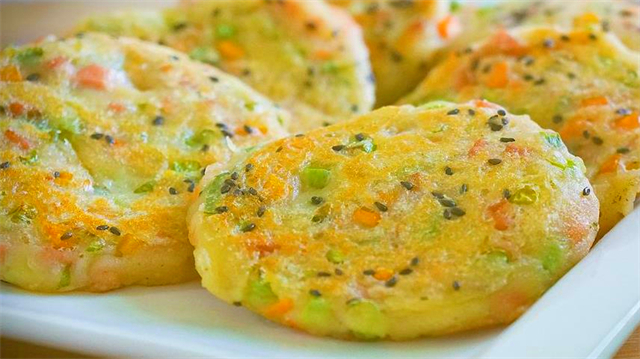 土豆饼的做法步骤（土豆饼最好吃的做法简单）
