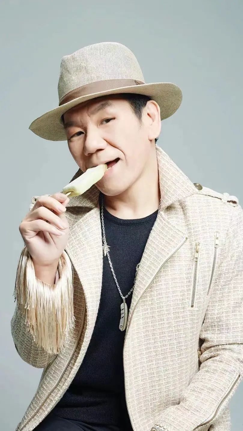 壮心未与年俱老！年过六十岁的他，还在玩最年轻的音乐