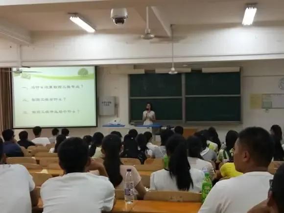 武汉女大学生斩获200万奖学金，连发6篇SCI火了，令众人羡慕不已