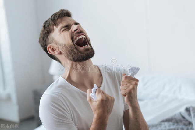 男性朋友阴囊瘙痒不一定是性病，这些原因也是始作俑者