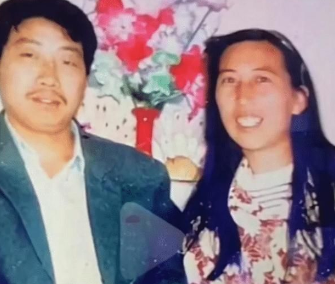 奶奶给孙卓5样新年礼物，孙卓感动不已，家人才是最宝贵的财富