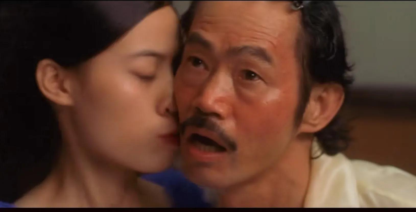 你敢信吗？《功夫》中“龅牙珍”其实是个富婆