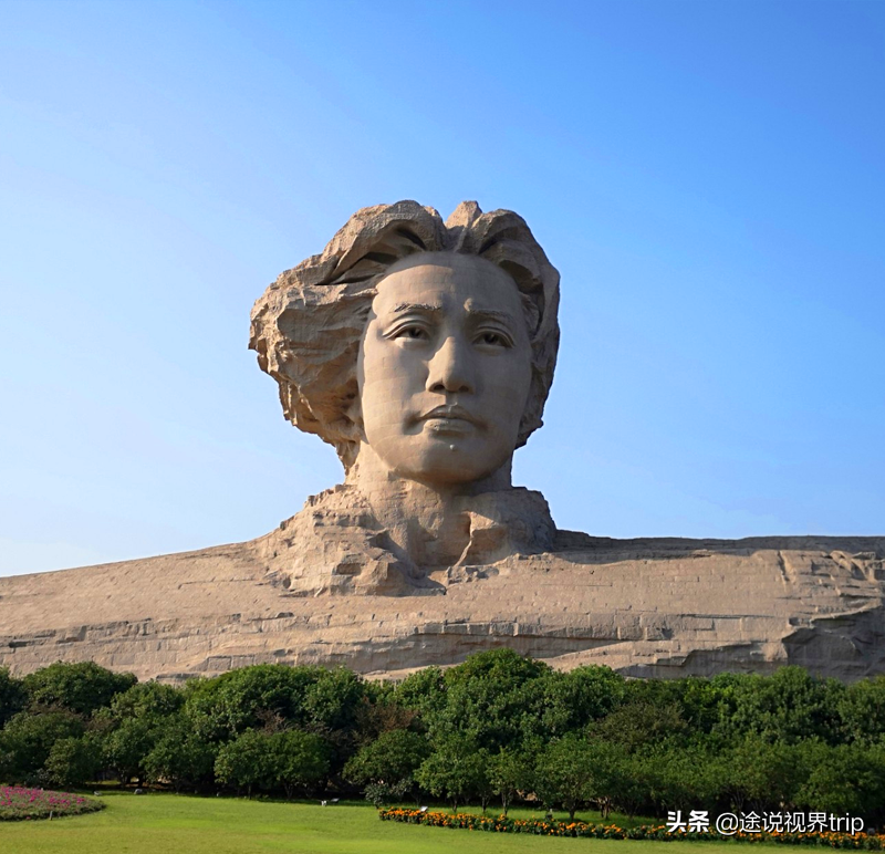 中国著名的十大巨型雕像，每一尊都是超级震撼，你都见过哪几个？
