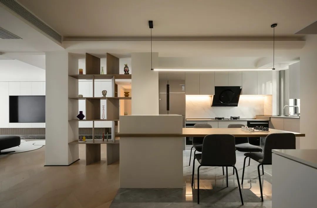 开放与童趣：130m²客餐厨+书房+休闲区一体，越看越喜欢