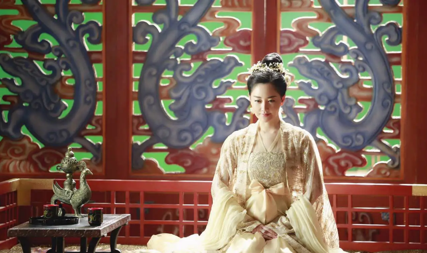 《丑女无敌》14年，男主改名难改运，女主无戏拍，男配成一线