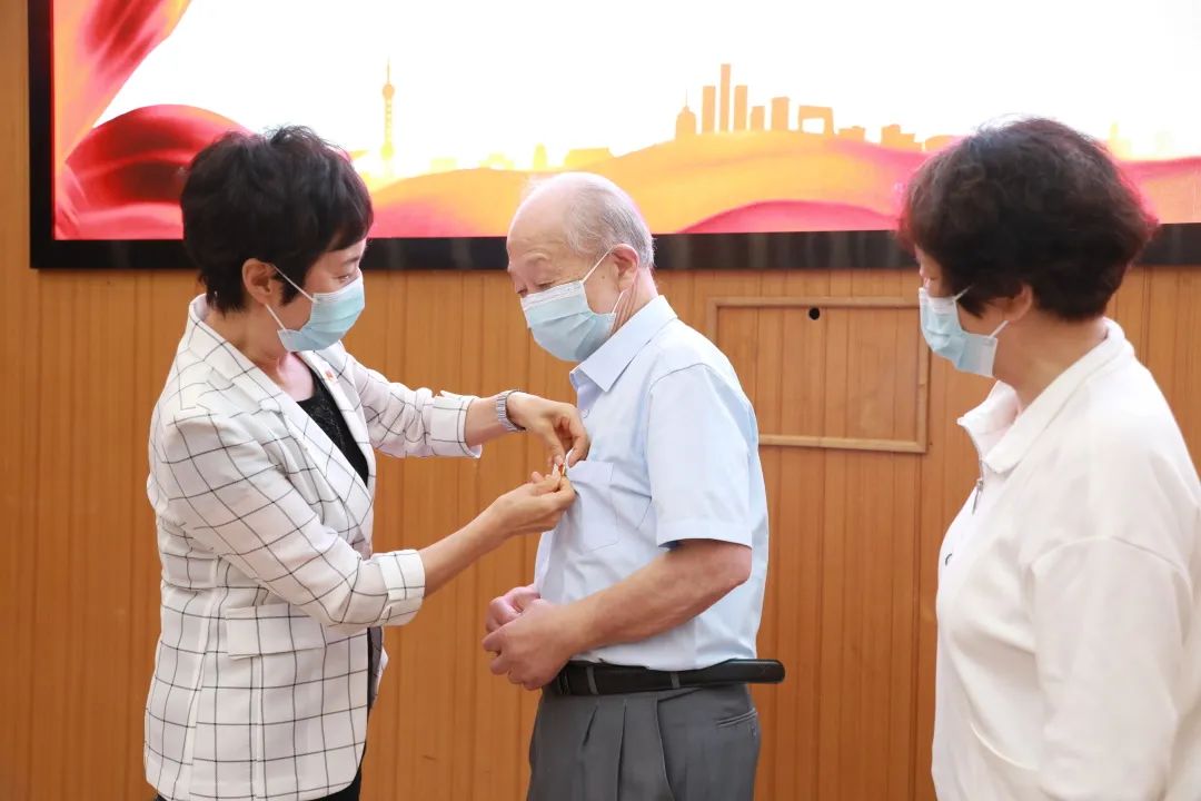 薪火相传，信以致远！复旦大学举行庆祝中国共产党成立101周年暨学习习近平总书记重要回信两周年座谈会