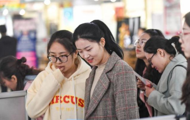 江苏省高校排名更新，南大稳坐“榜首”，河海大学表现却不理想