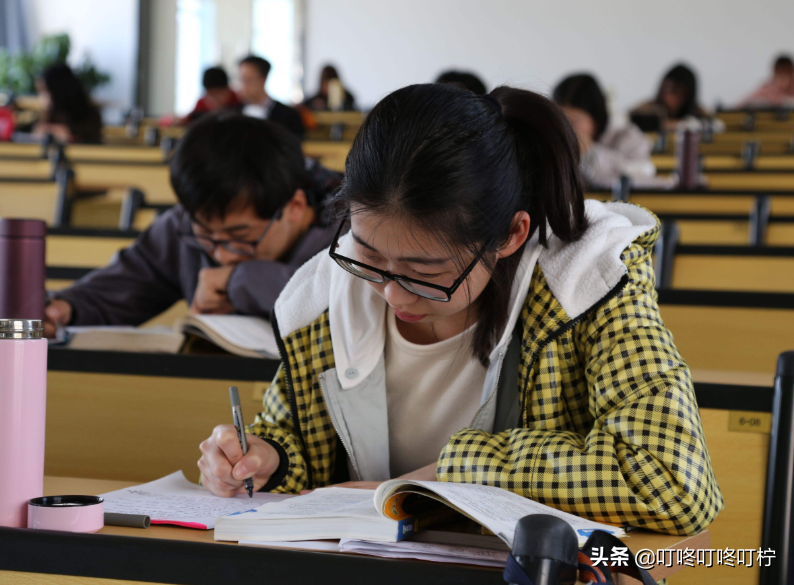 高校研究生学费上涨：考试不是门槛，学费才是考研的“拦路虎”