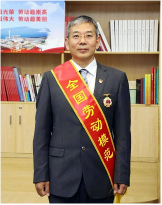 5年一选！这13人先后登上人民大会堂，获这一最高荣誉，还是校友