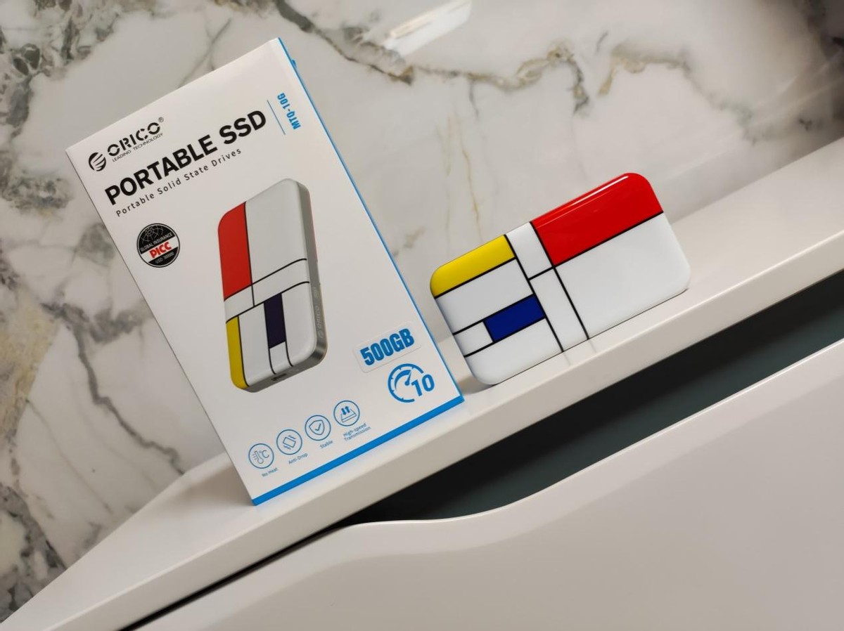 “快”永无止境、“颜”汹涌澎湃：蒙太奇MTQ-10G移动固态硬盘