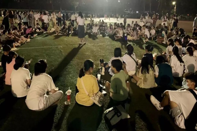 刷屏！多部热门影视剧在此取景，湖北“高颜值”大学火了，风景绝美！