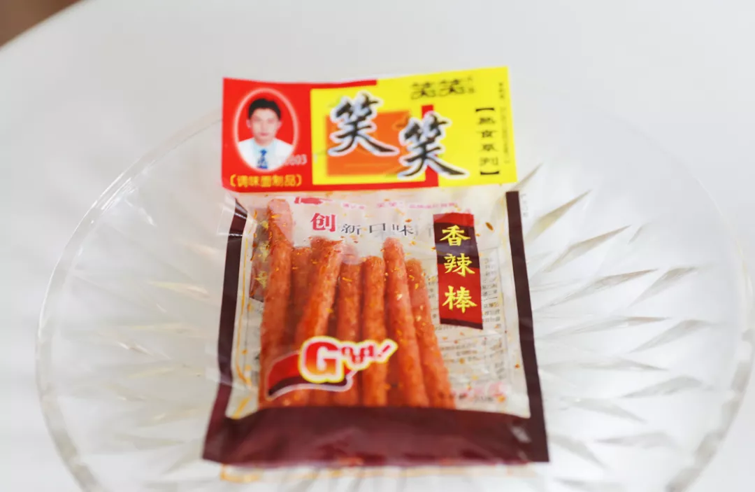 一口入魂！15款童年辣条评测，5毛钱就能买到的快乐