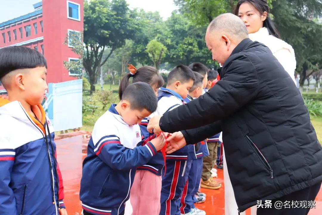 开学以来，成都这所学校，一大批“全优之星”、“进步之星”涌现