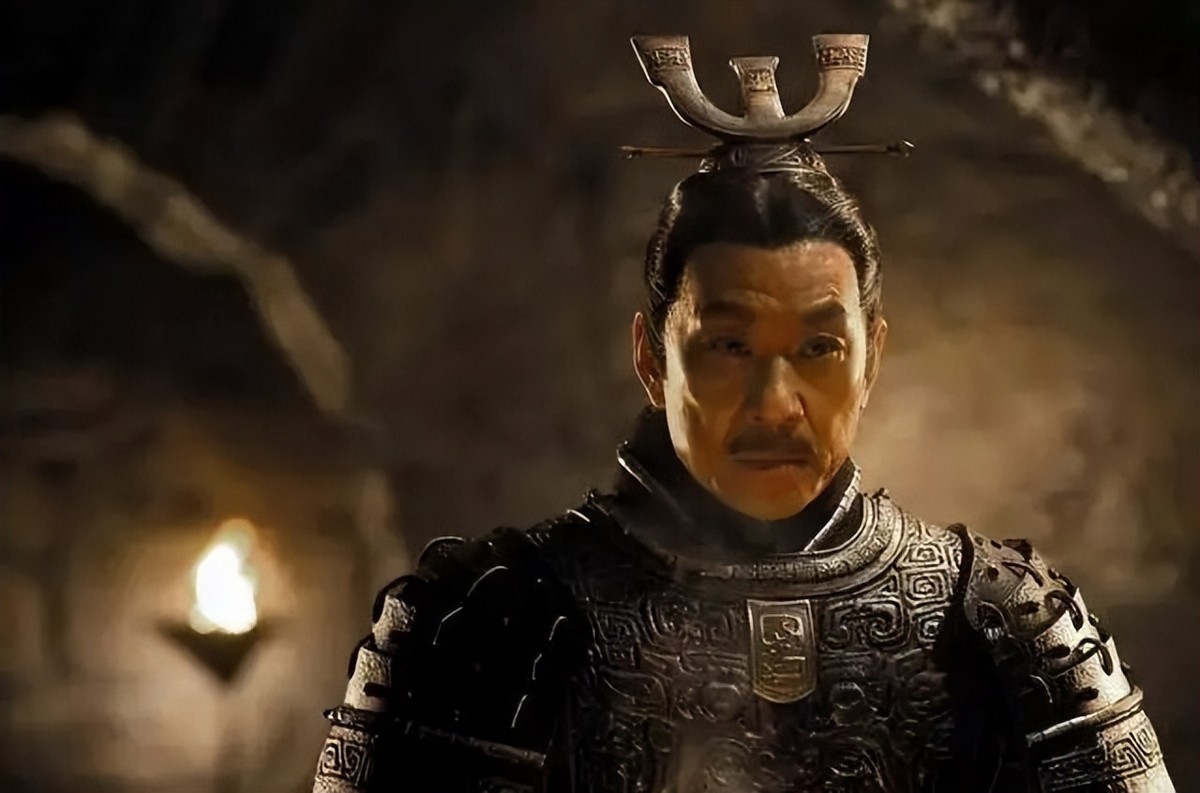 秦始皇为什么把“寡人”改成“朕”，有何深意？