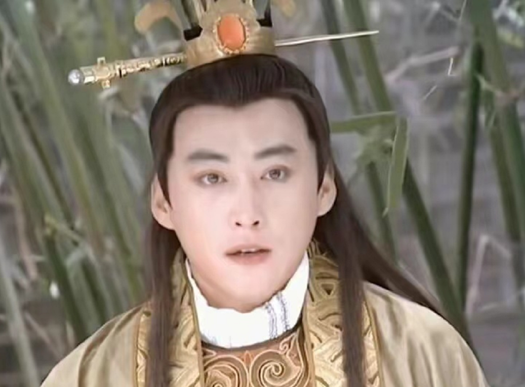 “自带悲剧脸”的8位男星，五官凑在一起，演什么都很丧，怎么救