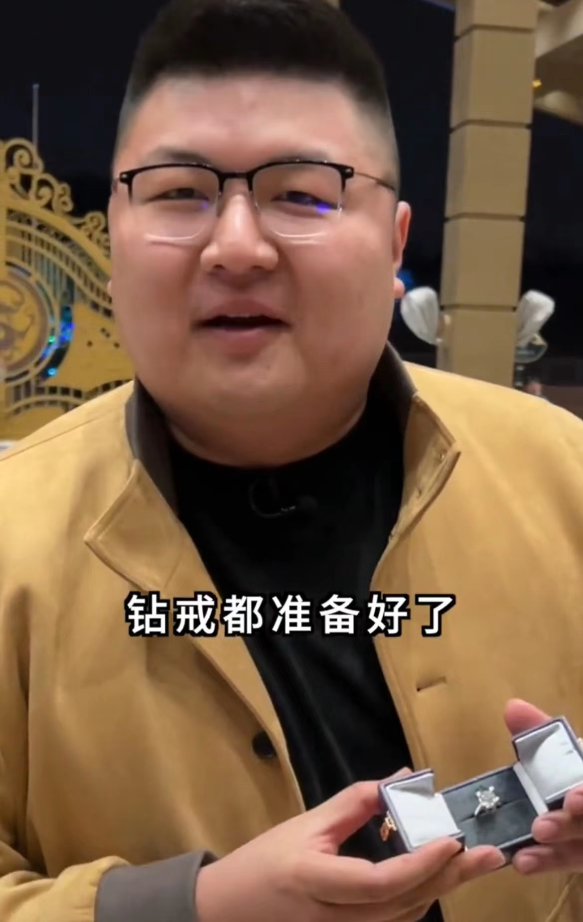 抖音网红猴哥说车包场成功求婚(猴哥说车靠什么赚钱个人资料简介)