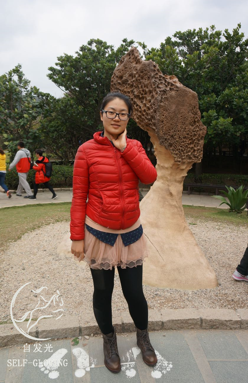 39岁的金莎甜美如初，网友：对她永远有18岁的滤镜，她凭什么？