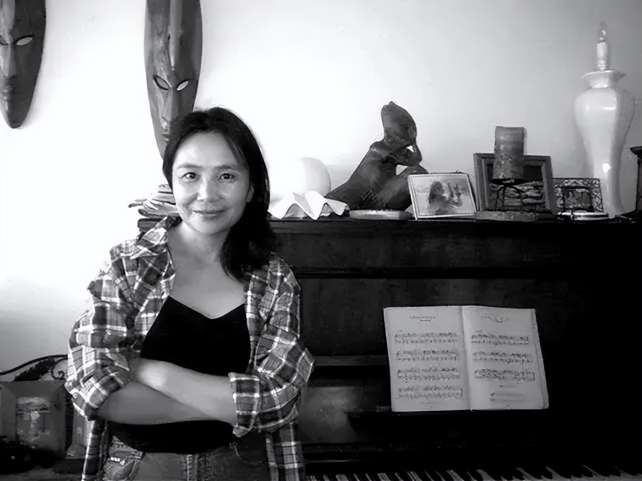 律师老公是只鬼 顾城枫（生如蚁）