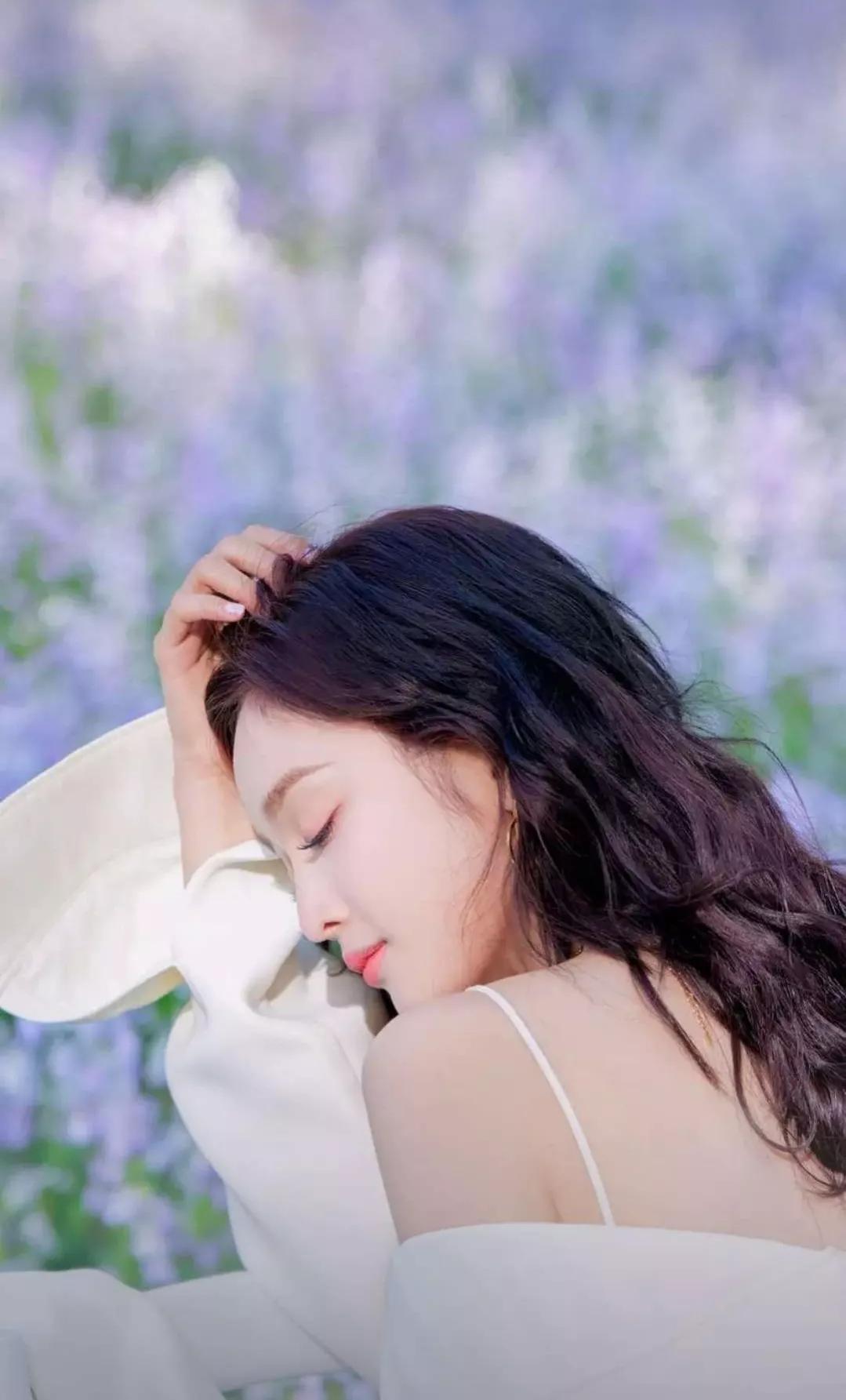 手机大片，明星吴宣仪