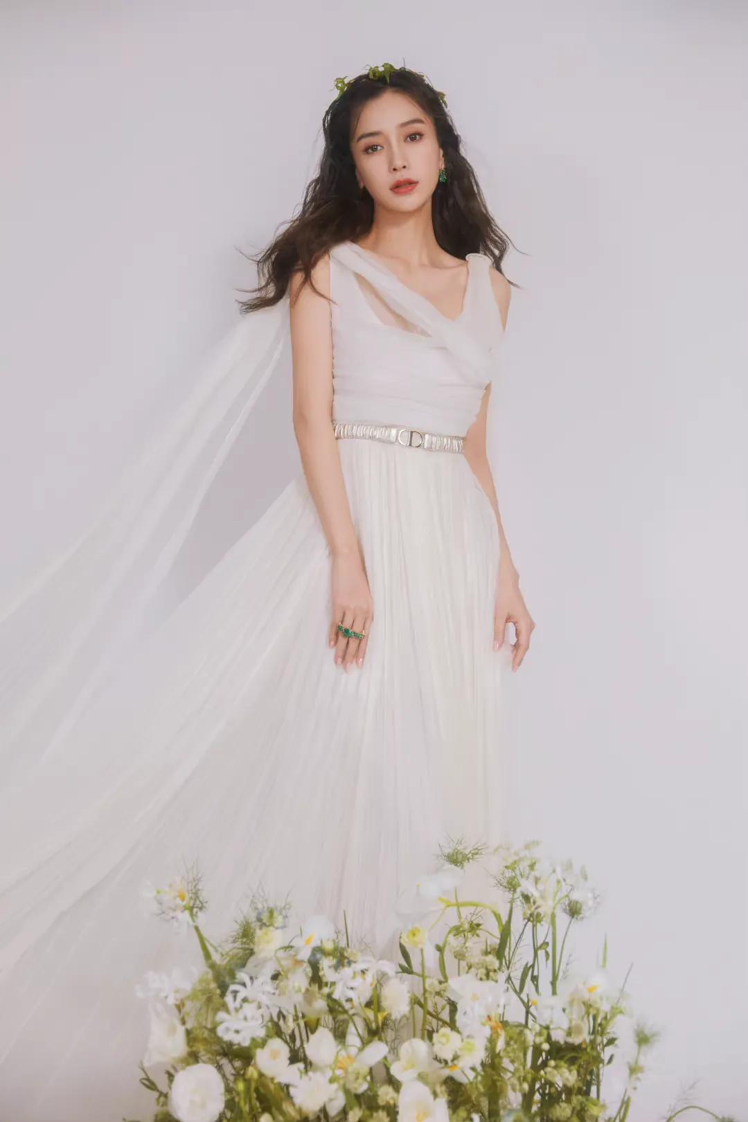 赵丽颖、杨颖、唐艺昕最好看的礼服合集，美若天仙，令人如痴如醉