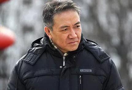 演员李幼斌：再婚成模范继父，亲儿子却让他头疼