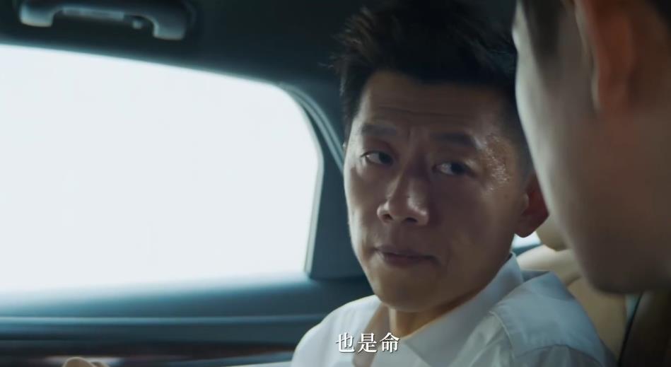 《庭外》首播：夏雨稳健，罗晋入戏，万茜惊艳，悬疑剧该出王炸了